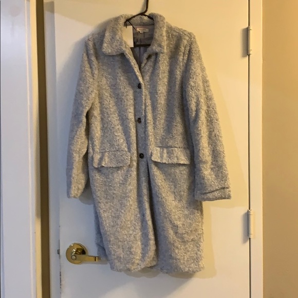 Beautiful Long Gray Jacket - Picture 4 of 7